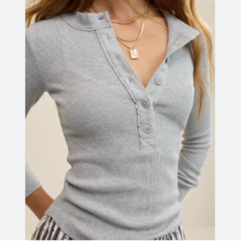 Aerie Henley Essential Layering T-Shirt Grey M